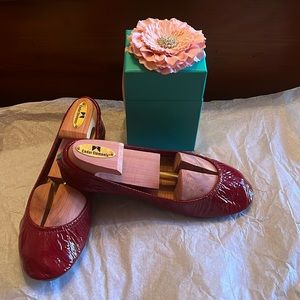 Gently Used Ruby Red Tieks Size 8